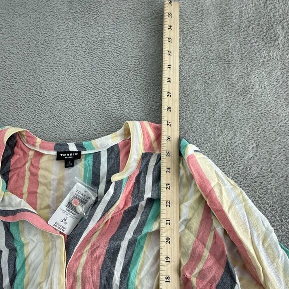 Torrid Harper Womens Striped V-Neck Blouse Multicolor Size 2X NWT 5539 - Picture 8 of 10